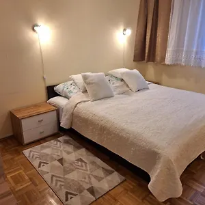  Apartman Gvadányi Rezidencia
